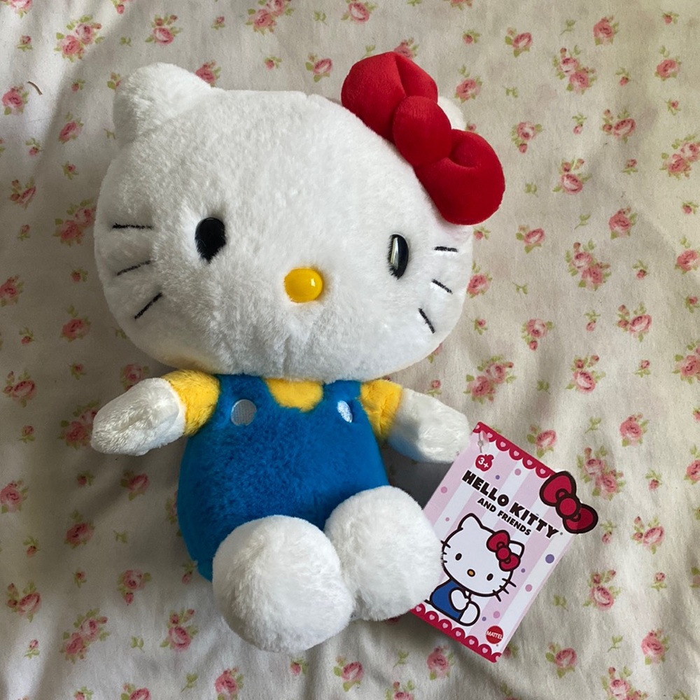 hello kitty fuzzy plushie